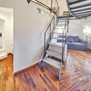  Appartamento Splendid In The Historic Center