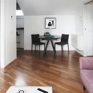 Апартаменты Comecasa Attic 5 Min Walk From Duomo, Милан