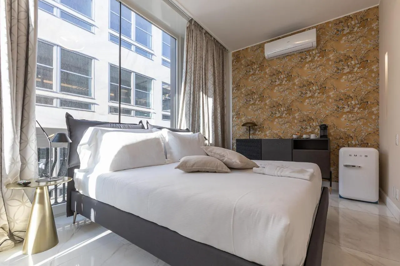 Beplace Apartments In Duomo Milan