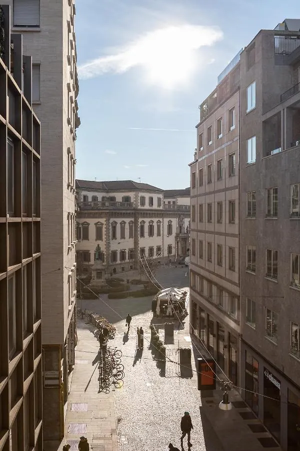 Beplace Apartments In Duomo Milan