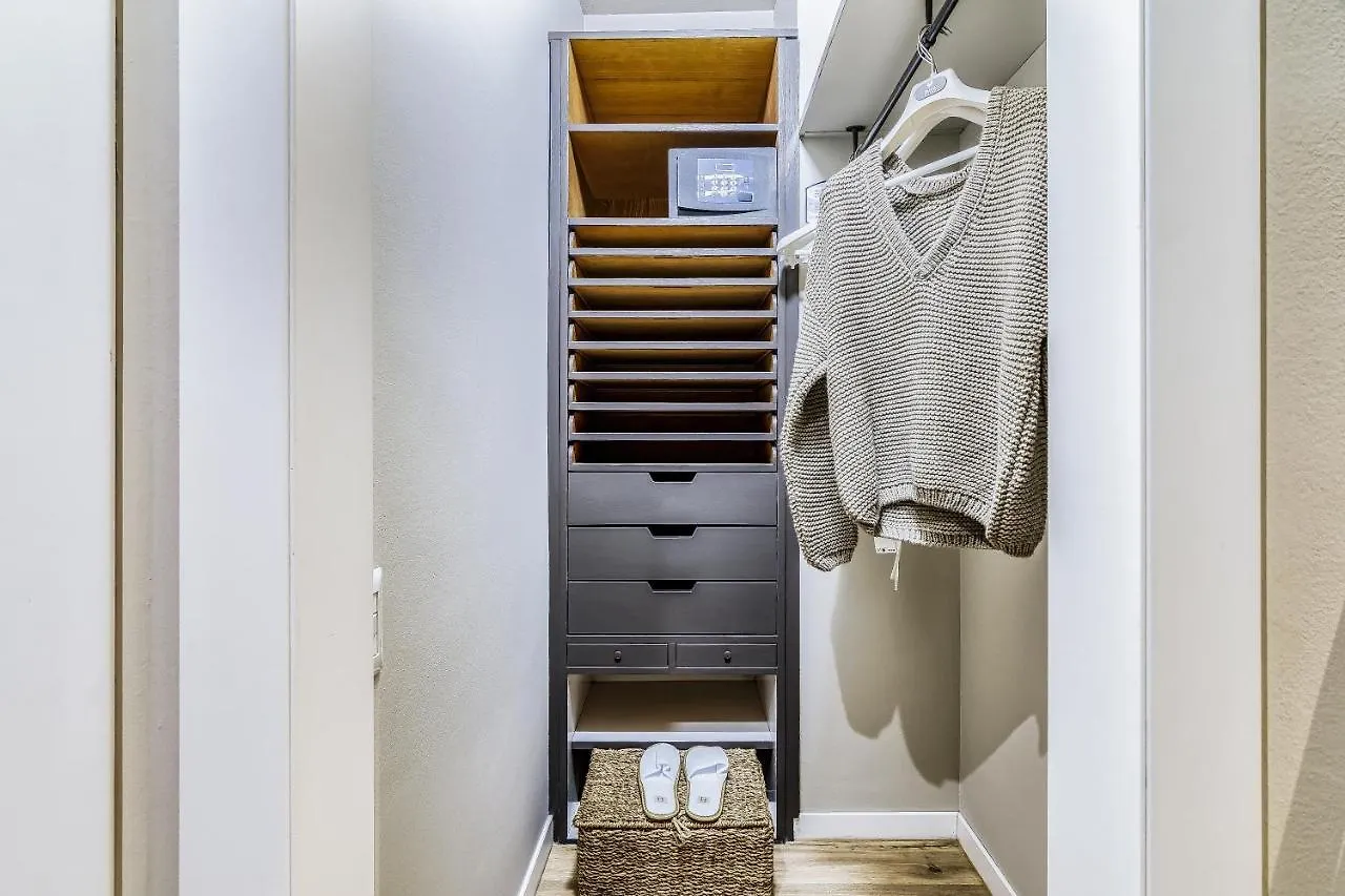 Beplace Apartments In Duomo Milan Italy