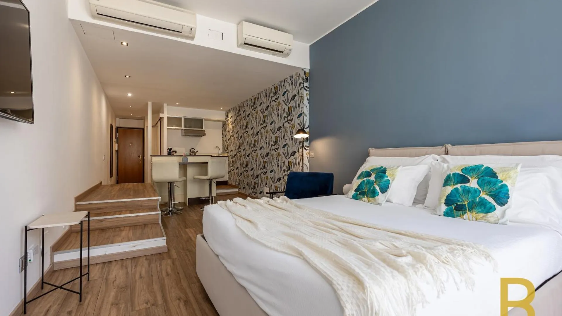 Beplace Apartments In Duomo Milan 0*,