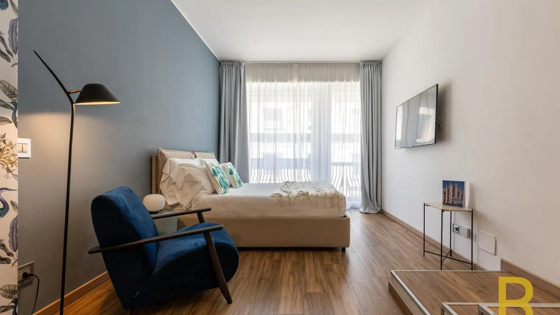Beplace Apartments In Duomo Milan