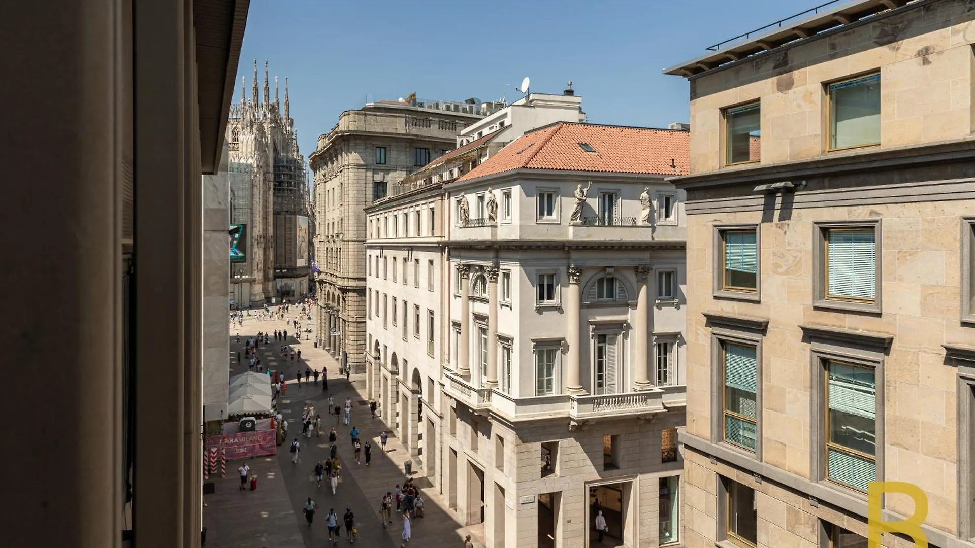 Beplace Apartments In Duomo Milan